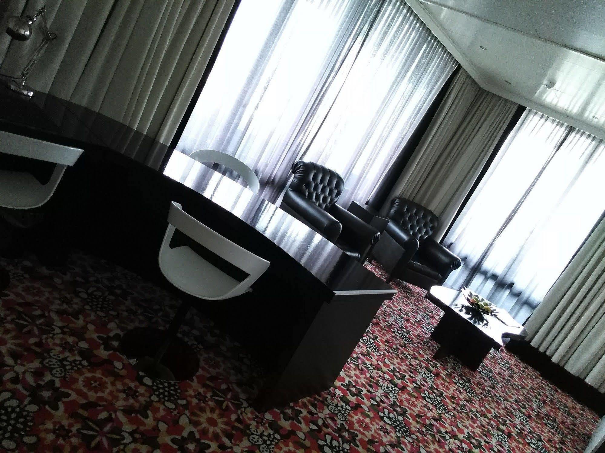 Van Der Valk Hotel Den Haag Нотдорп Екстер'єр фото